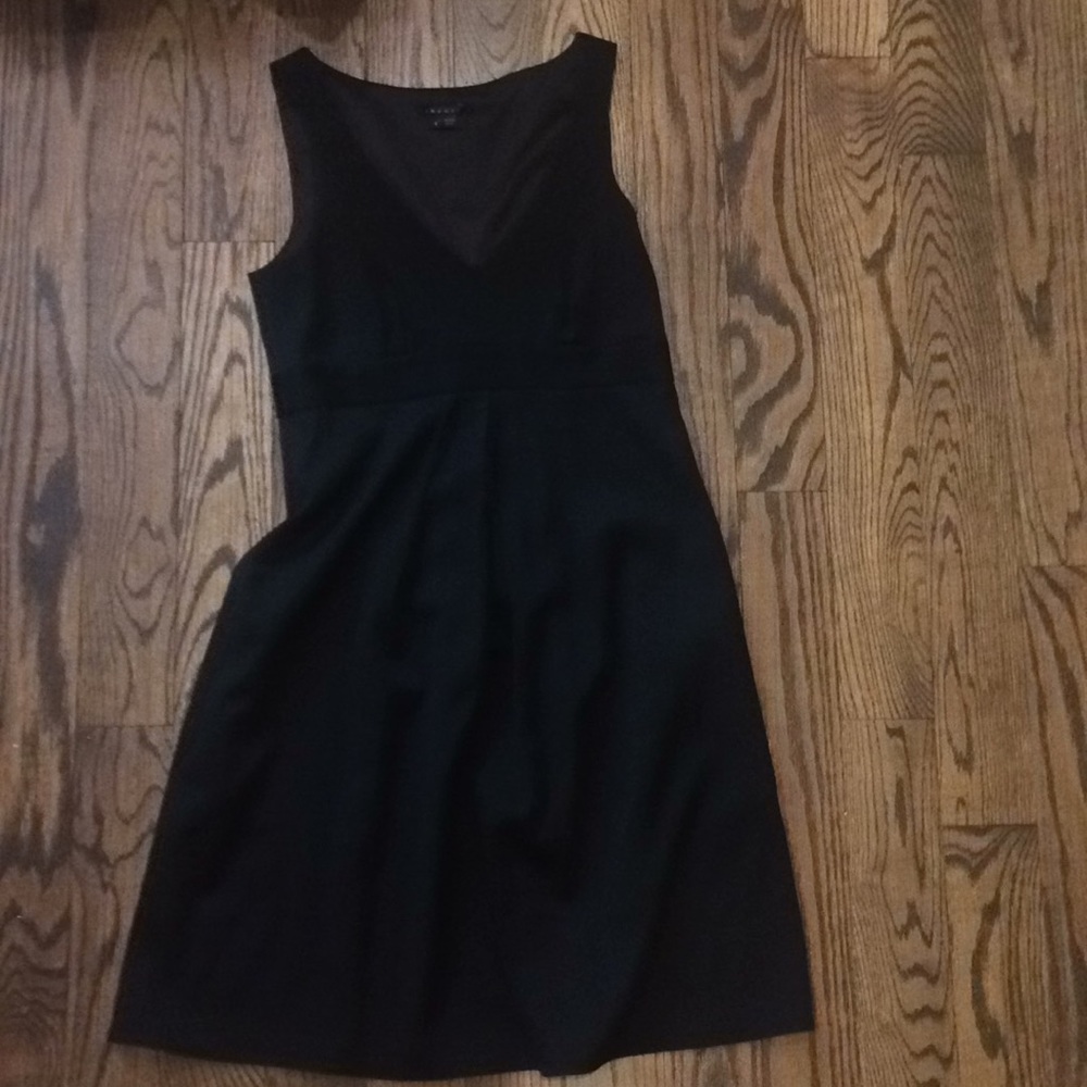 Theory v neck stretch wool tank dress